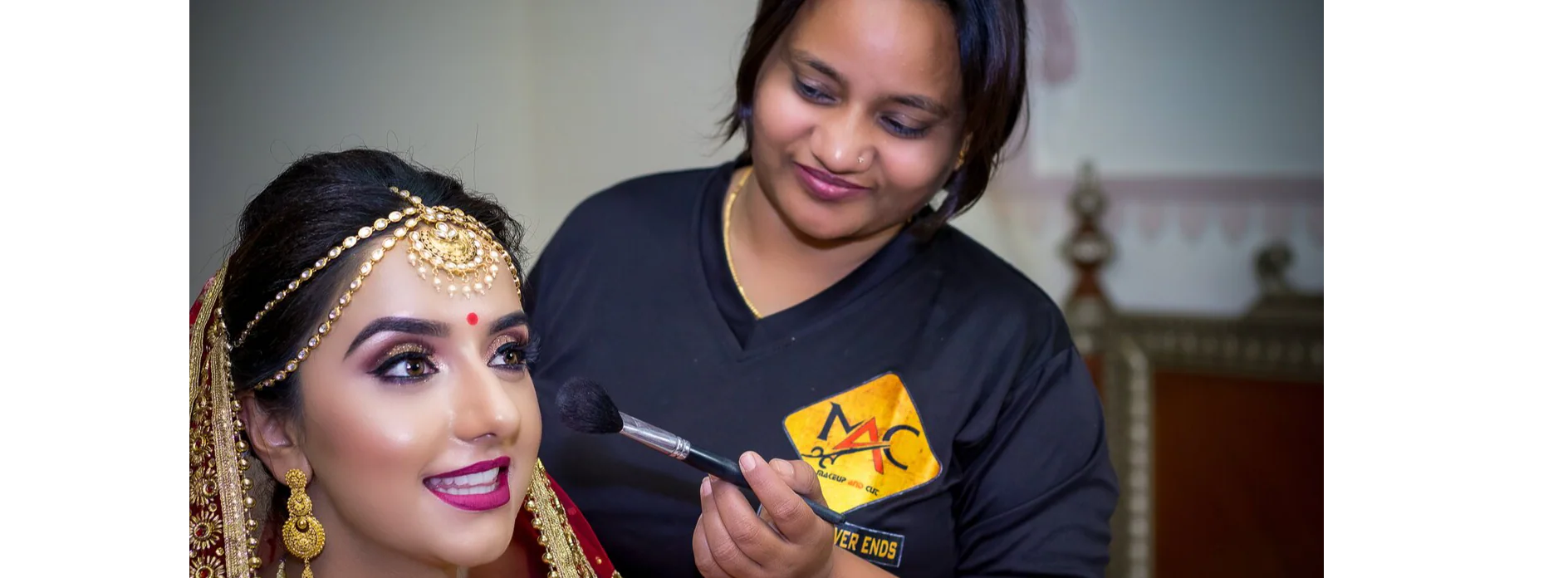 MAC Studio unisex salon