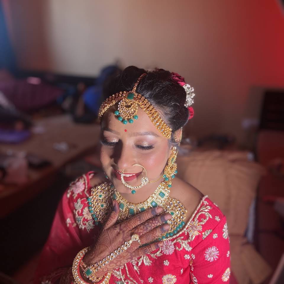 Makeovers by vidushi