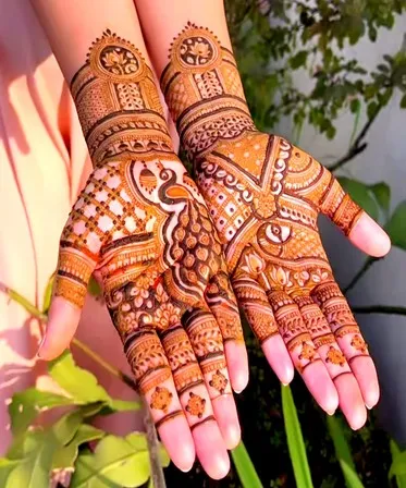 Sagar Mehndi Artist
