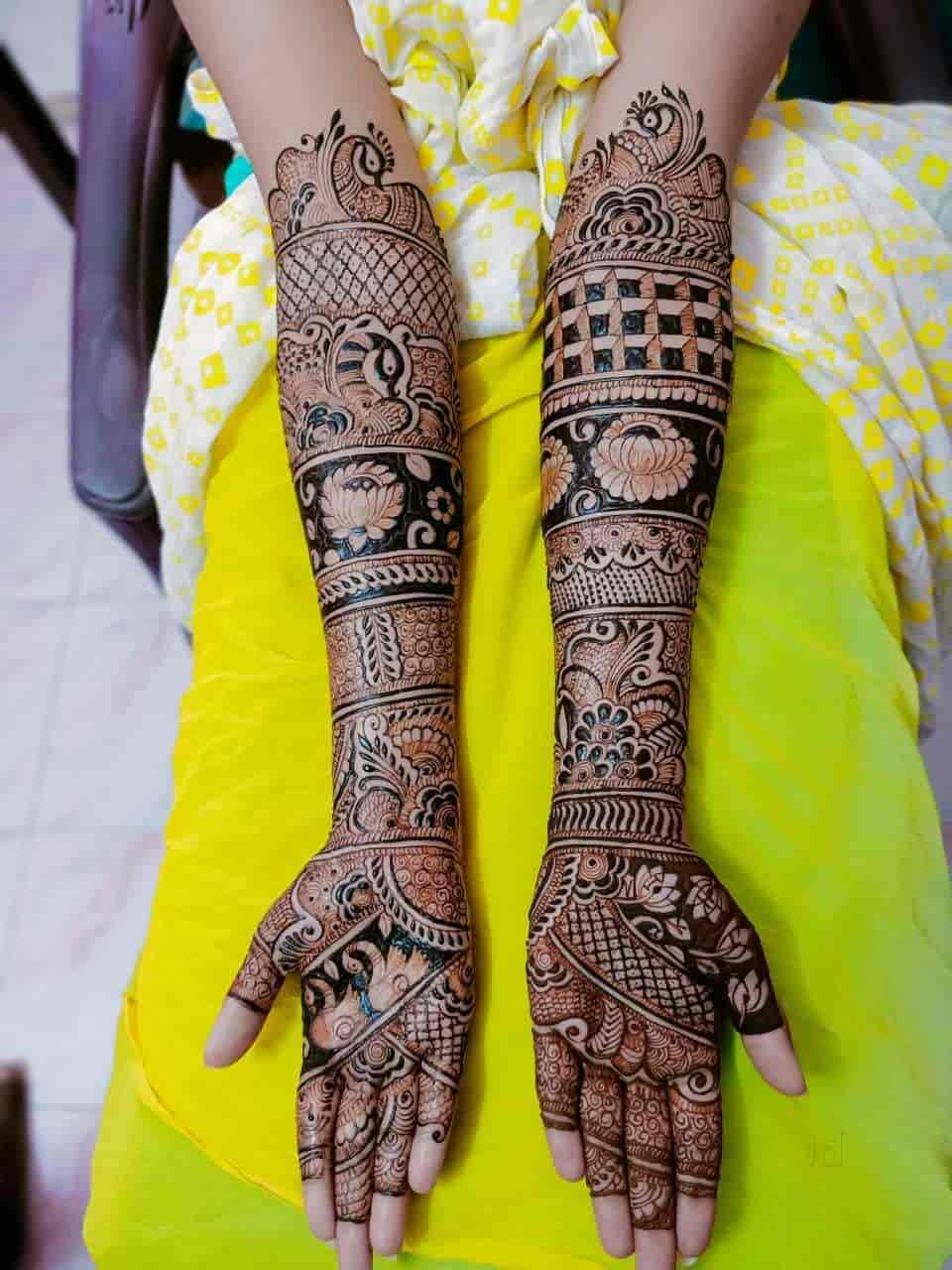 GK MEHANDI ARTIST
