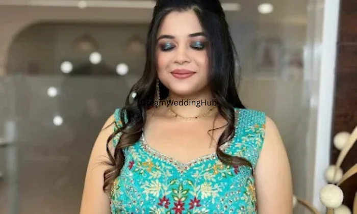 Naomis HEADMASTERS Makeup Artist